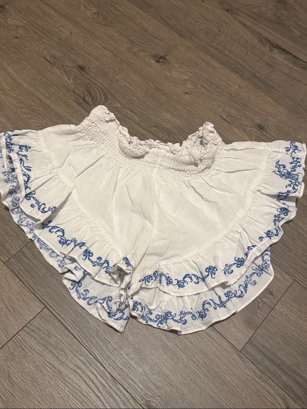 Caroline Constas White Ruffle Shorts with Blue Embroidered Trim medium